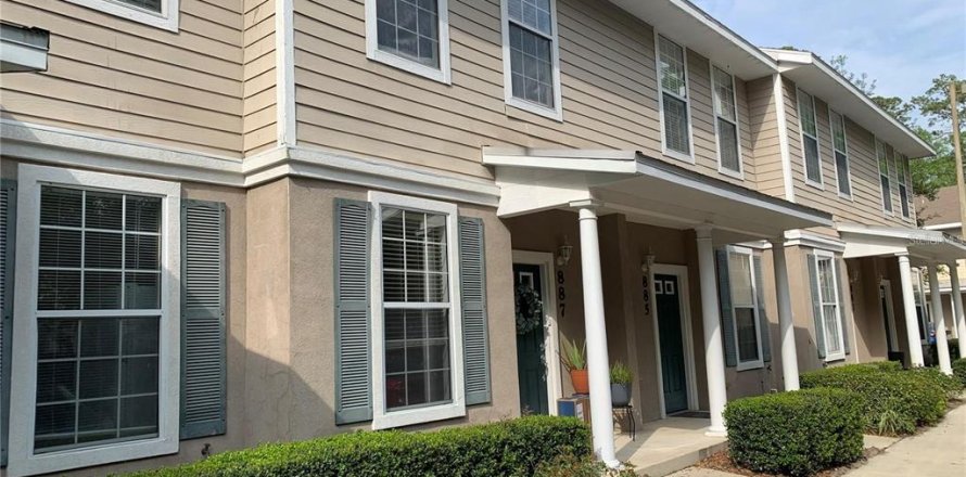Condo in Gainesville, Florida, 2 bedrooms  № 2232388