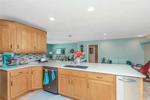Villa ou maison à vendre à Spring Hill, Floride: 4 chambres, 167.41 m2 № 2388927 - photo 30