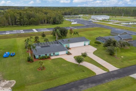 Villa ou maison à vendre à Spring Hill, Floride: 4 chambres, 167.41 m2 № 2388927 - photo 2