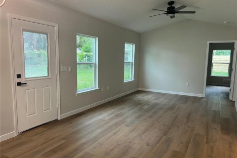 House in Eustis, Florida 3 bedrooms, 118.54 sq.m. № 1853206 - photo 9