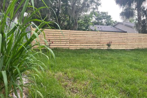 House in Eustis, Florida 3 bedrooms, 118.54 sq.m. № 1853206 - photo 21