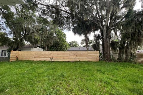 House in Eustis, Florida 3 bedrooms, 118.54 sq.m. № 1853206 - photo 22