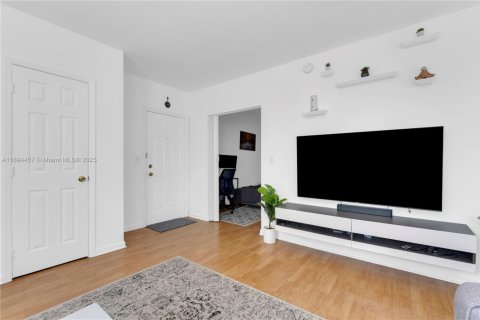 Copropriété à vendre à Miami Beach, Floride: 1 chambre, 37.16 m2 № 2016422 - photo 6