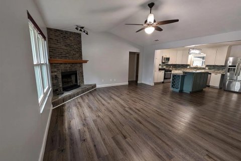 Villa ou maison à louer à Gainesville, Floride: 3 chambres, 127.65 m2 № 1914546 - photo 2
