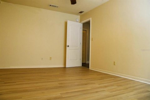 Villa ou maison à louer à Gainesville, Floride: 3 chambres, 127.65 m2 № 1914546 - photo 20