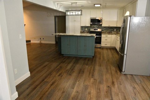 Casa en alquiler en Gainesville, Florida, 3 dormitorios, 127.65 m2 № 1914546 - foto 7