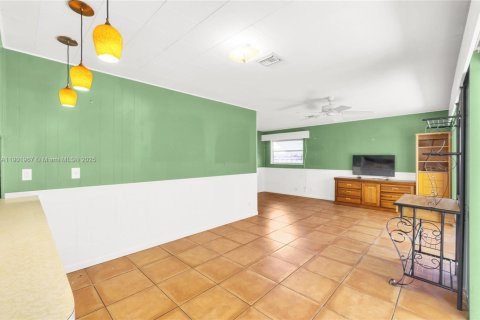 Villa ou maison à vendre à Stuart, Floride: 2 chambres, 112.97 m2 № 1953450 - photo 8