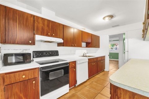 Villa ou maison à vendre à Stuart, Floride: 2 chambres, 112.97 m2 № 1953450 - photo 3