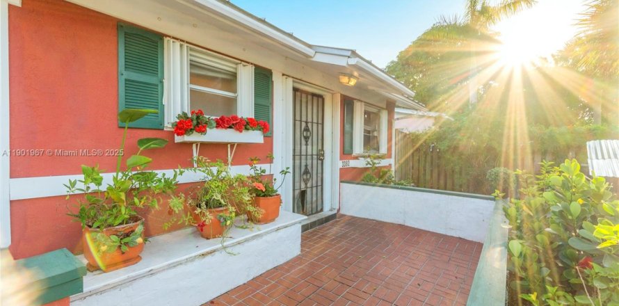 Villa ou maison à Stuart, Floride 2 chambres, 112.97 m2 № 1953450