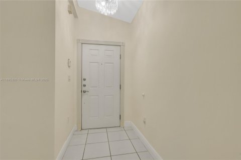 Adosado en venta en Miami, Florida, 3 dormitorios, 106.84 m2 № 1952378 - foto 21