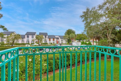 Adosado en venta en Miami, Florida, 3 dormitorios, 106.84 m2 № 1952378 - foto 2