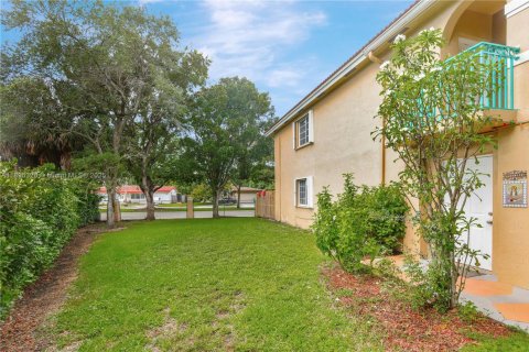 Adosado en venta en Miami, Florida, 3 dormitorios, 106.84 m2 № 1952378 - foto 22
