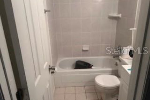 Condominio en venta en Winter Haven, Florida, 2 dormitorios, 100.15 m2 № 1845114 - foto 6
