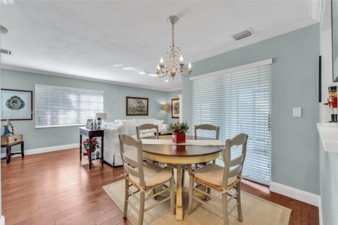 Casa en venta en Miami, Florida, 2 dormitorios, 111.48 m2 № 2000234 - foto 18