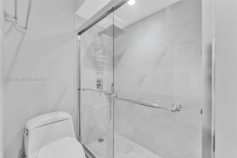 Casa en venta en Miami, Florida, 2 dormitorios, 111.48 m2 № 2000234 - foto 30