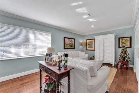 Casa en venta en Miami, Florida, 2 dormitorios, 111.48 m2 № 2000234 - foto 10