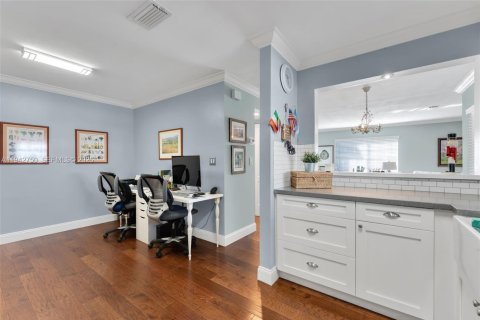 Casa en venta en Miami, Florida, 2 dormitorios, 111.48 m2 № 2000234 - foto 24