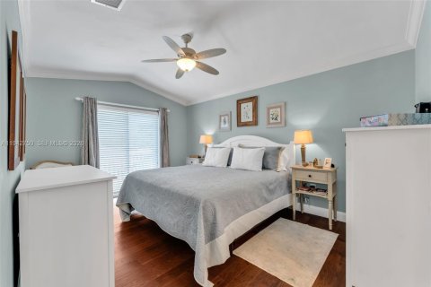 Casa en venta en Miami, Florida, 2 dormitorios, 111.48 m2 № 2000234 - foto 27