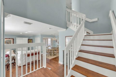 Casa en venta en Miami, Florida, 2 dormitorios, 111.48 m2 № 2000234 - foto 6