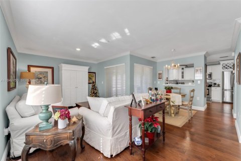 Casa en venta en Miami, Florida, 2 dormitorios, 111.48 m2 № 2000234 - foto 13