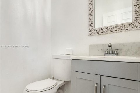 Touwnhouse à louer à Miramar, Floride: 4 chambres, 168.62 m2 № 2064360 - photo 10
