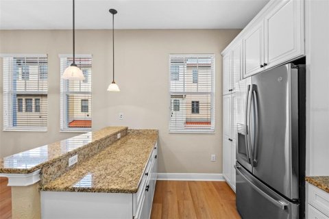 Touwnhouse à vendre à Tampa, Floride: 2 chambres, 162.11 m2 № 2149227 - photo 18