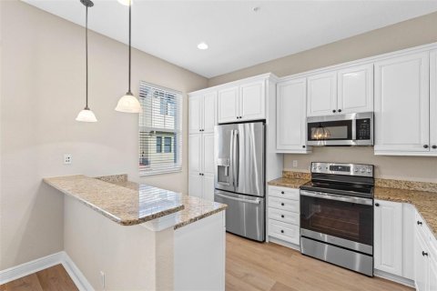 Touwnhouse à vendre à Tampa, Floride: 2 chambres, 162.11 m2 № 2149227 - photo 16
