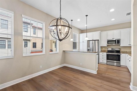 Touwnhouse à vendre à Tampa, Floride: 2 chambres, 162.11 m2 № 2149227 - photo 14