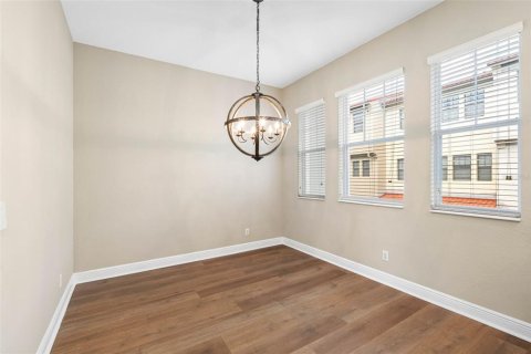 Touwnhouse à vendre à Tampa, Floride: 2 chambres, 162.11 m2 № 2149227 - photo 9