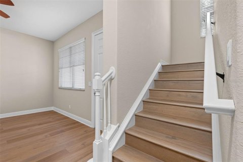Touwnhouse à vendre à Tampa, Floride: 2 chambres, 162.11 m2 № 2149227 - photo 6