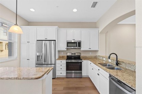 Touwnhouse à vendre à Tampa, Floride: 2 chambres, 162.11 m2 № 2149227 - photo 15