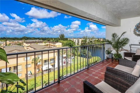 Copropriété à vendre à Miami, Floride: 2 chambres, 111.48 m2 № 1890346 - photo 2
