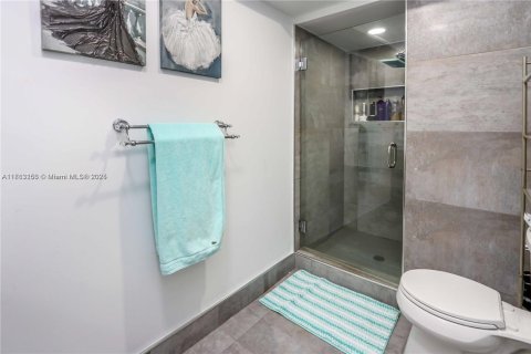 Copropriété à vendre à Miami, Floride: 2 chambres, 111.48 m2 № 1890346 - photo 13