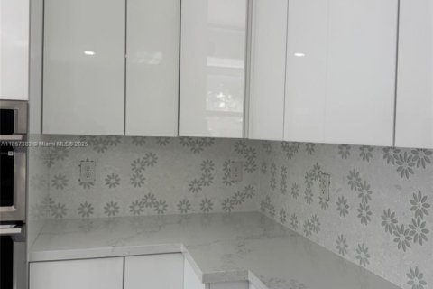 Townhouse in Homestead, Florida 3 bedrooms, 158.49 sq.m. № 1882552 - photo 5