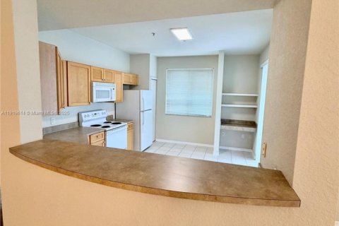 Condominio en venta en Palm Beach Gardens, Florida, 2 dormitorios, 130.34 m2 № 1974883 - foto 11