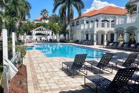 Condominio en venta en Palm Beach Gardens, Florida, 2 dormitorios, 130.34 m2 № 1974883 - foto 5