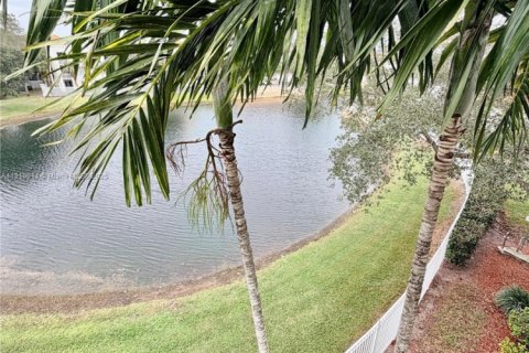Condominio en venta en Palm Beach Gardens, Florida, 2 dormitorios, 130.34 m2 № 1974883 - foto 18