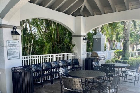 Condominio en venta en Palm Beach Gardens, Florida, 2 dormitorios, 130.34 m2 № 1974883 - foto 3