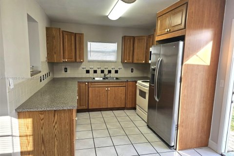 Villa ou maison à louer à Miami, Floride: 3 chambres, 103.4 m2 № 1969518 - photo 23