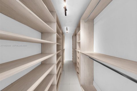 Купить кондоминиум в Санни-Айлс-Бич, Флорида 2 спальни, 172.43м2, № 2062510 - фото 19