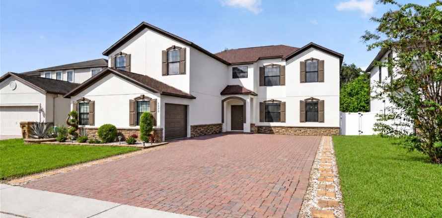 Villa ou maison à Kissimmee, Floride 4 chambres, 345.6 m2 № 2399843