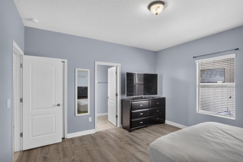 Villa ou maison à vendre à Kissimmee, Floride: 4 chambres, 345.6 m2 № 2399843 - photo 14