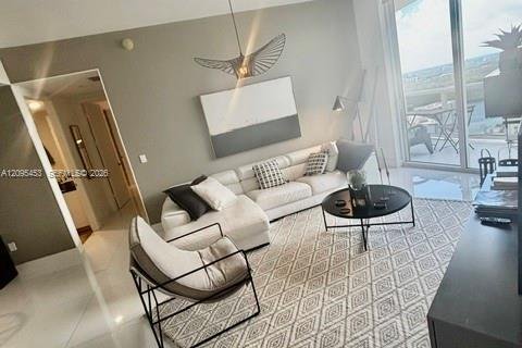 Copropriété à louer à Sunny Isles Beach, Floride: 2 chambres, 133.31 m2 № 2390220 - photo 2