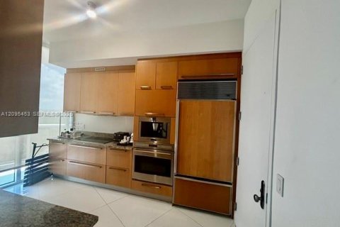 Copropriété à louer à Sunny Isles Beach, Floride: 2 chambres, 133.31 m2 № 2390220 - photo 7