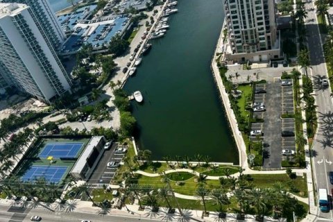Copropriété à louer à Sunny Isles Beach, Floride: 2 chambres, 133.31 m2 № 2390220 - photo 21