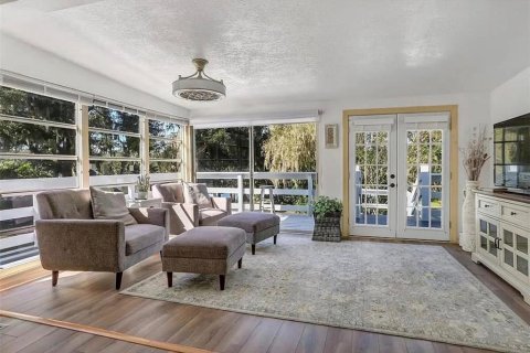 House in Apopka, Florida 3 bedrooms, 190.64 sq.m. № 2201074 - photo 2