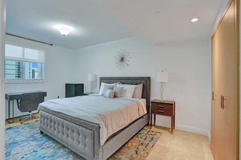 Condominio en alquiler en Miami, Florida, 2 dormitorios, 116.59 m2 № 1852057 - foto 13