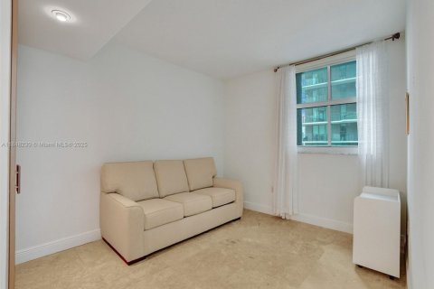 Condominio en alquiler en Miami, Florida, 2 dormitorios, 116.59 m2 № 1852057 - foto 20