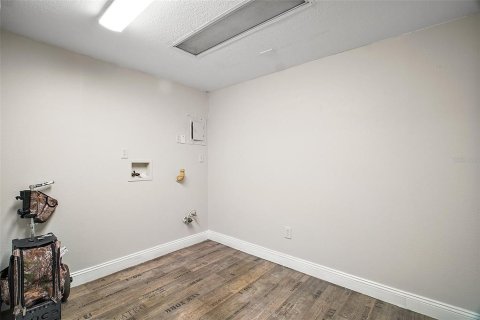 Propiedad comercial en venta en Eustis, Florida, 743.22 m2 № 1679607 - foto 24