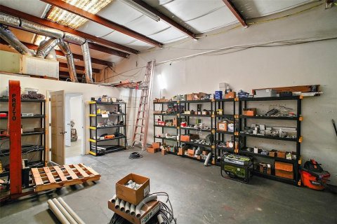 Propiedad comercial en venta en Eustis, Florida, 743.22 m2 № 1679607 - foto 22